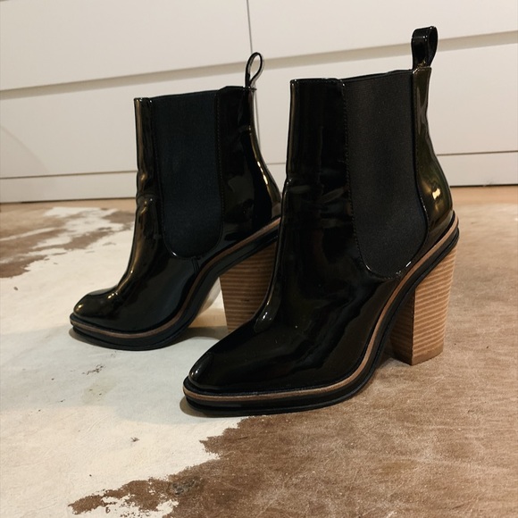Aldo Black Faux Leather booties 👢 - Picture 3 of 4